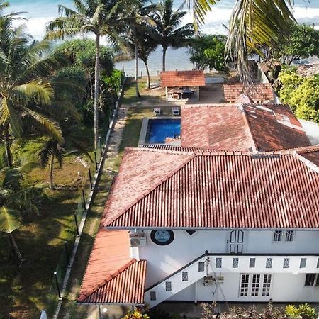 Avin Beach Villa Unawatuna Exterior foto