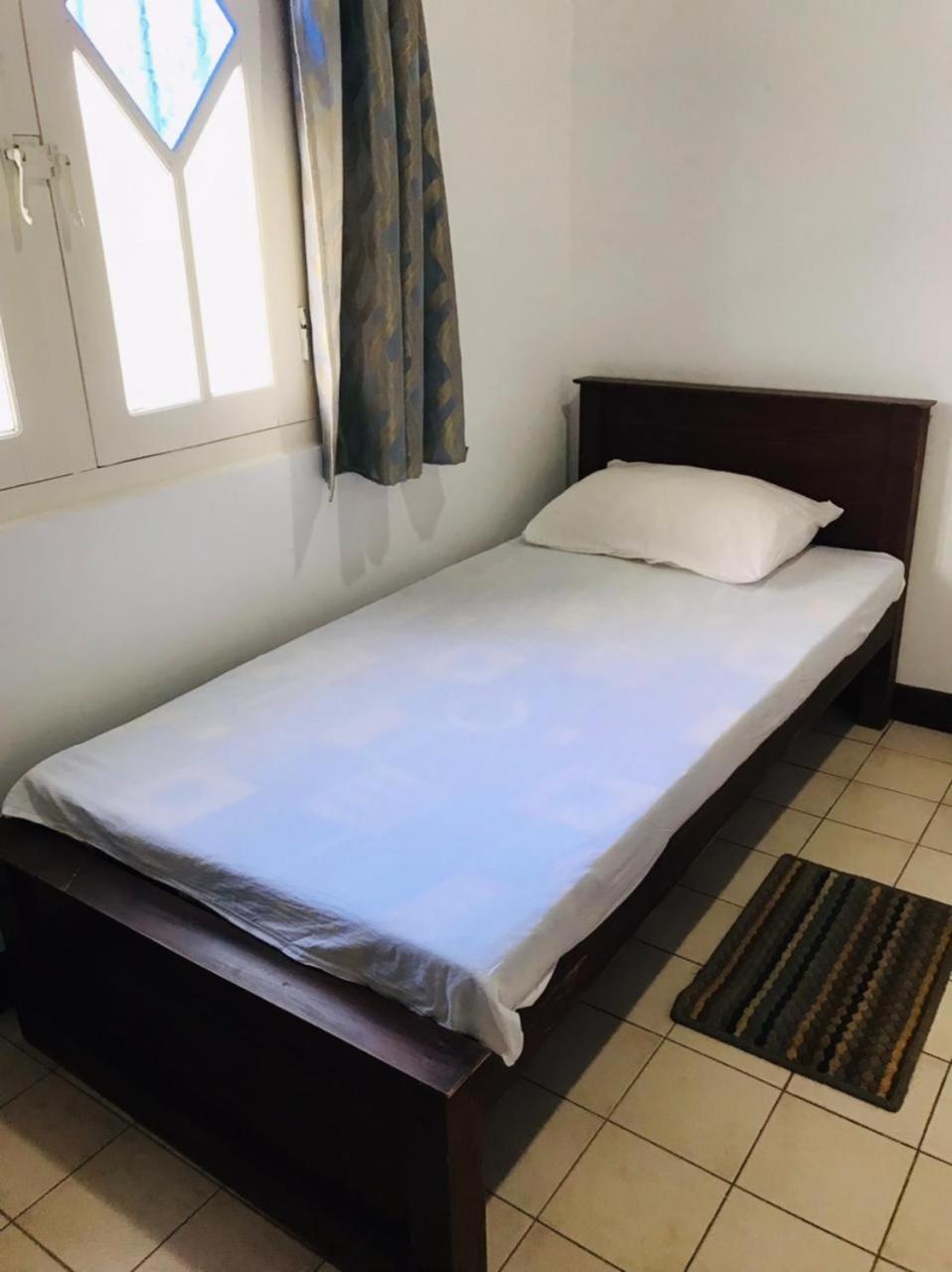Avin Beach Villa Unawatuna Quarto foto