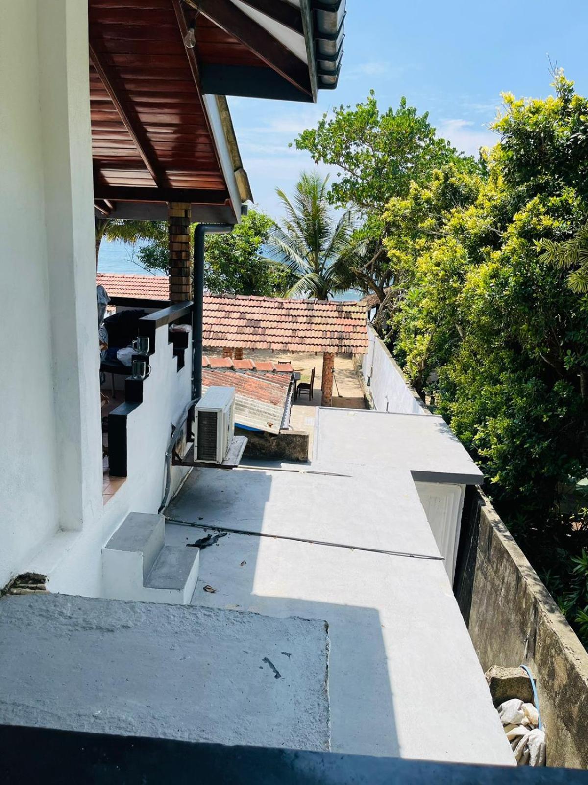 Avin Beach Villa Unawatuna Quarto foto